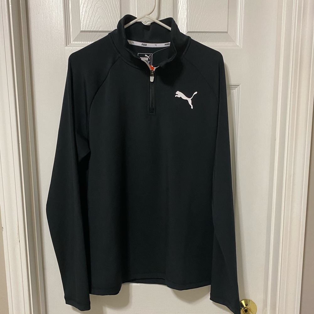 Puma Men’s quarter zip pullover, black, sz M, NWT
